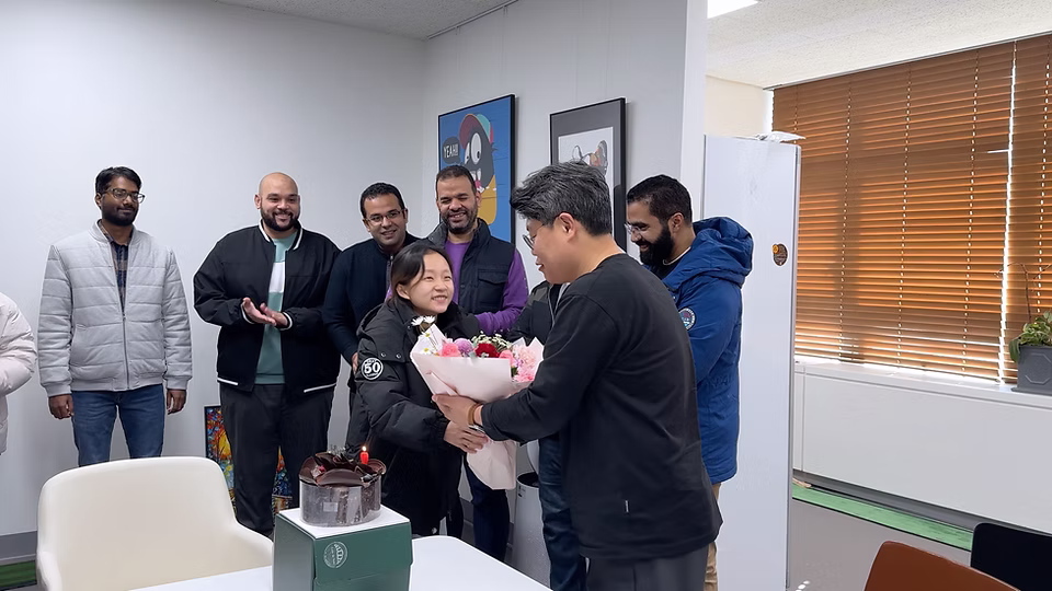 B-day Party for Prof. Kim 🥳