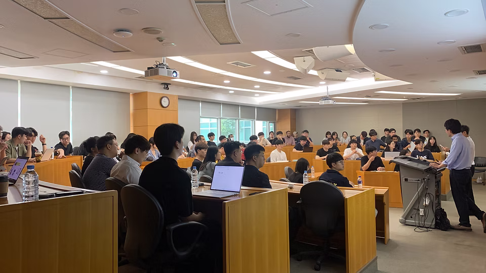 Meeting with Prof. Wei Gao from CALTECH